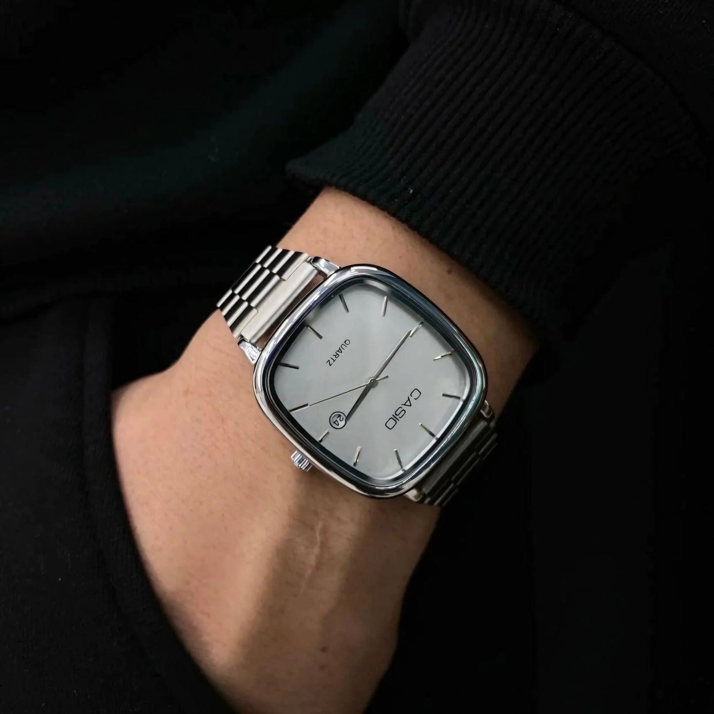 Luxurious 36mm Watch - Water Resistant | Transferred steel